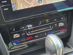 NMH12M · Volkswagen Passat Alltrack 2023 diesel-kombi däck och fälg — Transport Bil Syd Skåne