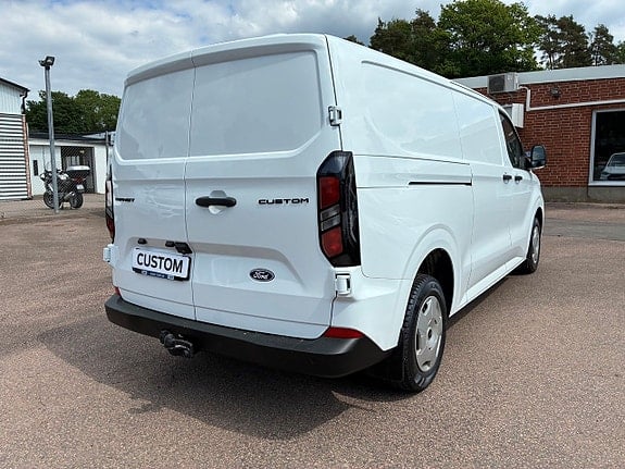 Ford Custom 2025 diesel-transportbil - skåp bakifrån — Transport Bil Syd Skåne